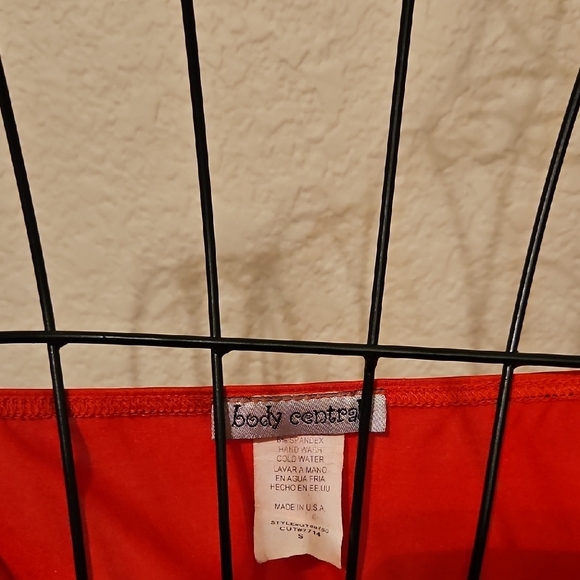 Body Central Bold Red Ruched Camisole - Picture 2 of 6